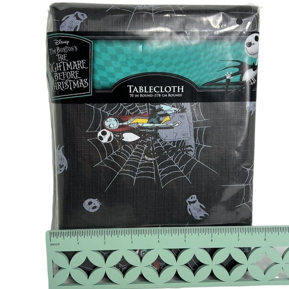 Disney Nightmare Before Christmas Tablecloth 70" Round Jack And Sally Spiderwebs - Picture 9 of 12